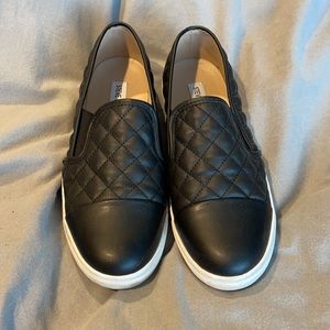Zaander Slip on Shoe